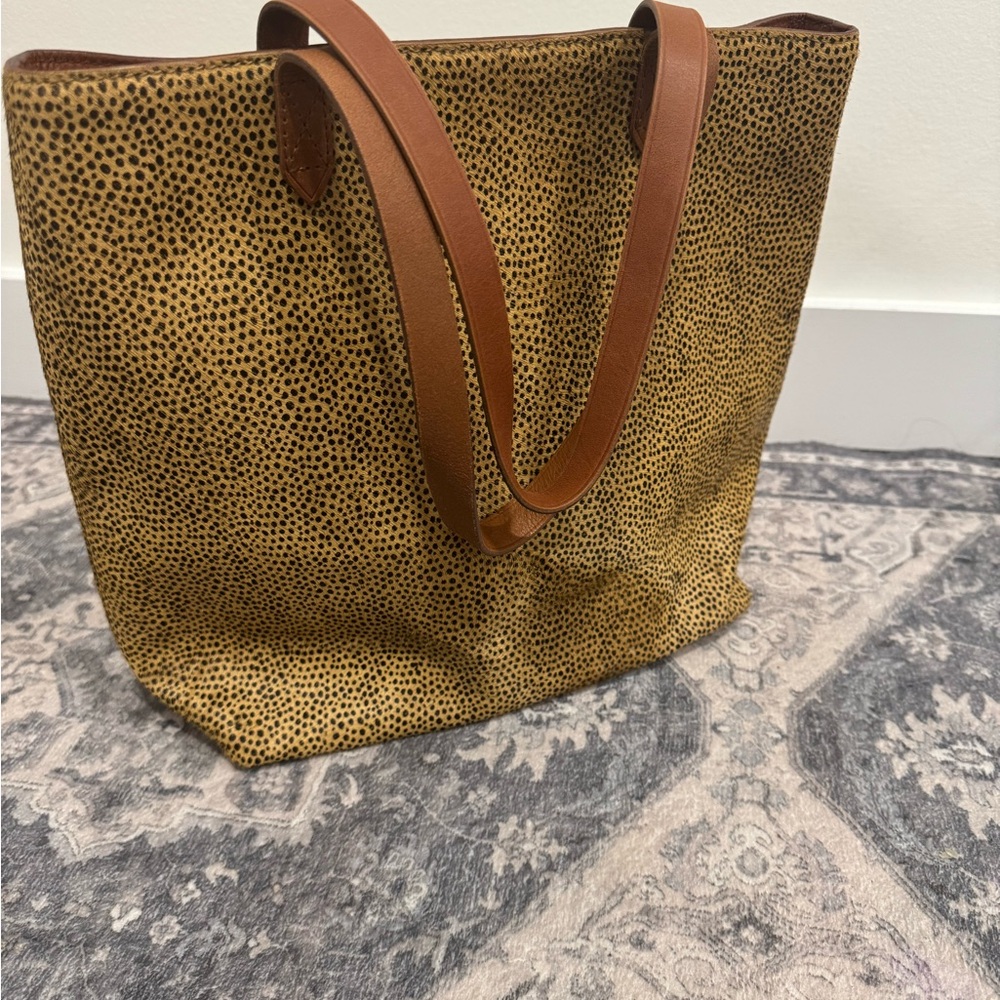 Madewell Transport Tote in Calf Hair Leopard Print (No Crossbody Strap) - Picture 2 of 4